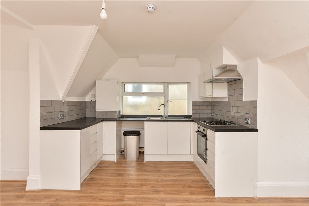 Property photo 3 of 12 Kitchen