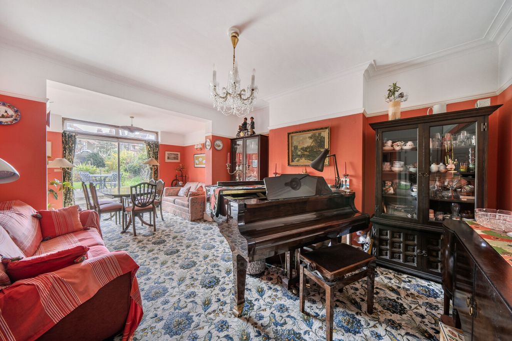 Property photo 2 of 15 1435651-7-69Ca714...