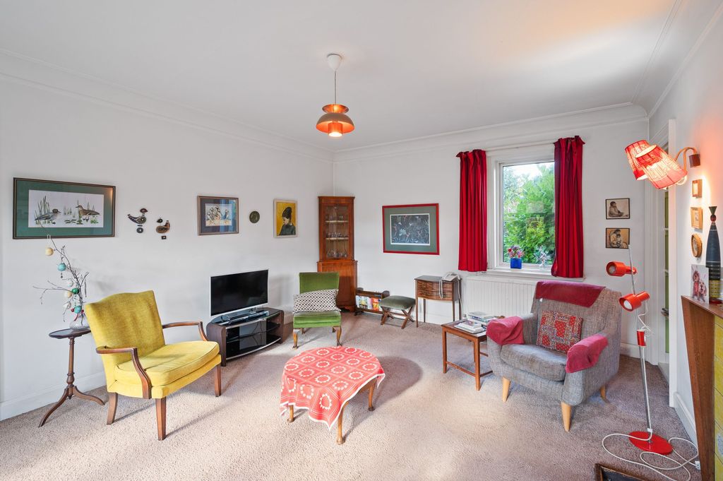 Property photo 3 of 24