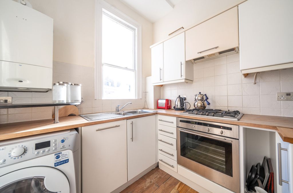 Property photo 3 of 14