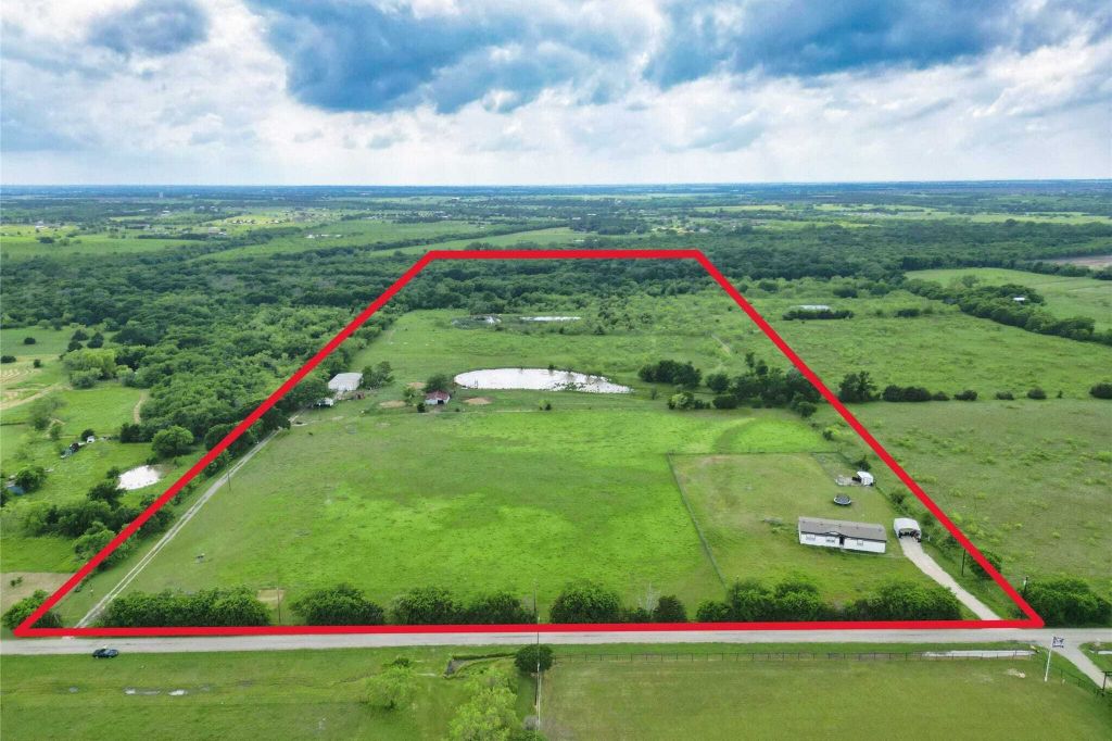 Property photo 1 of 24