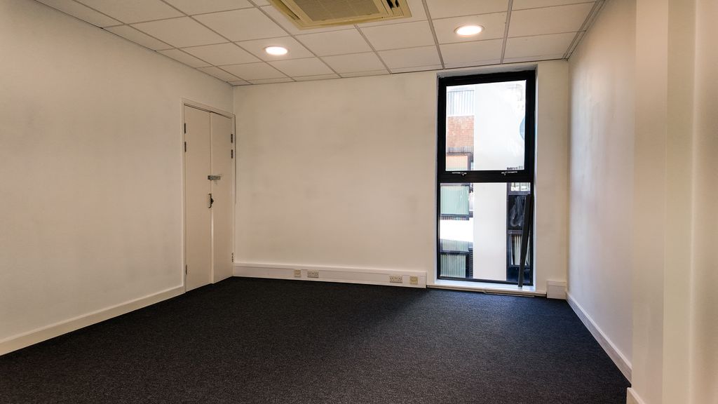 Property photo 3 of 8