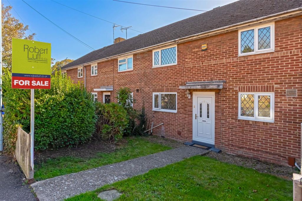 Property photo 1 of 13 Cheviot Rd_19.Jpg