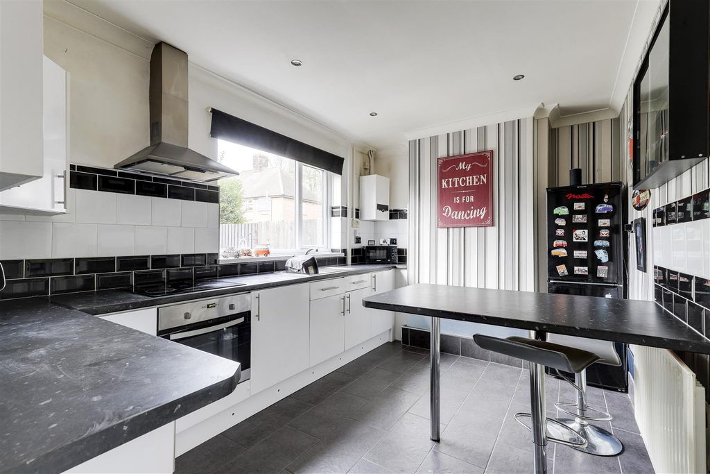 Property photo 3 of 20 692.Jpg