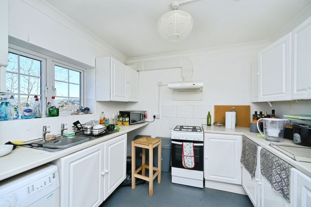 Property photo 3 of 17 Image