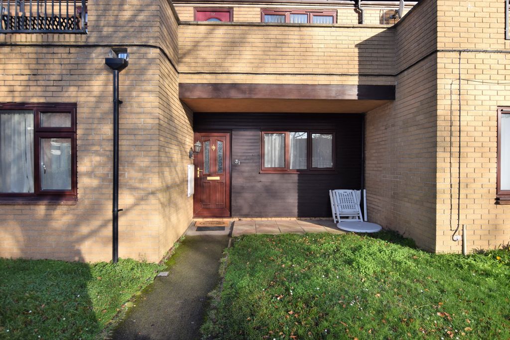 Property photo 1 of 6