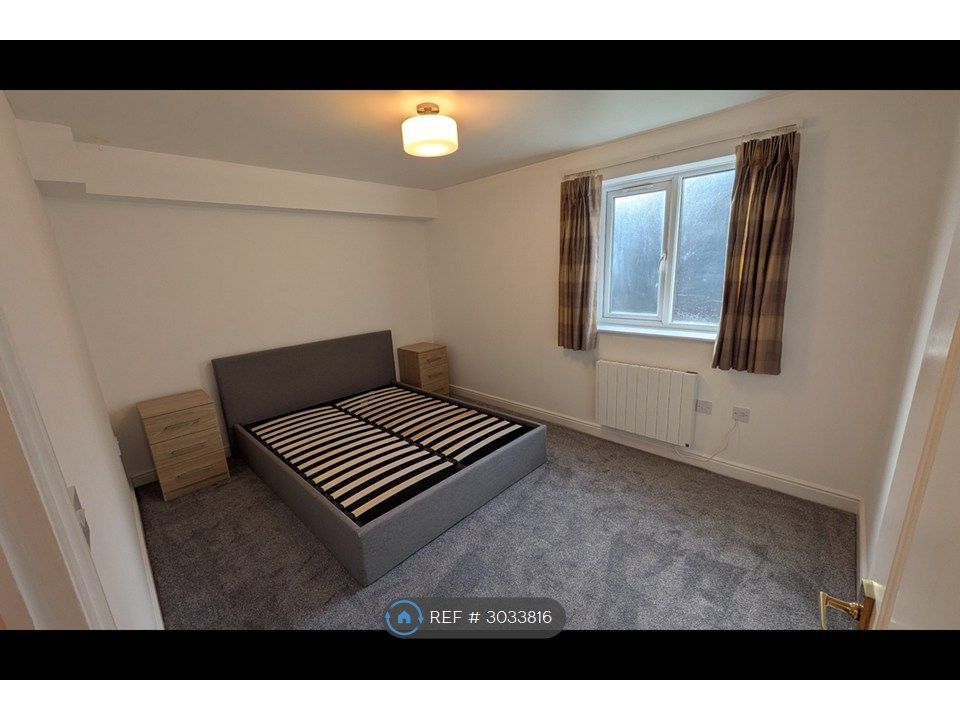 Property photo 2 of 9 Bedroom 1