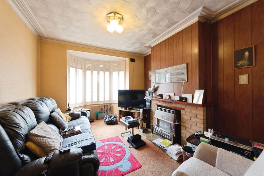 Property photo 2 of 13 Pbox-Img.Jpg