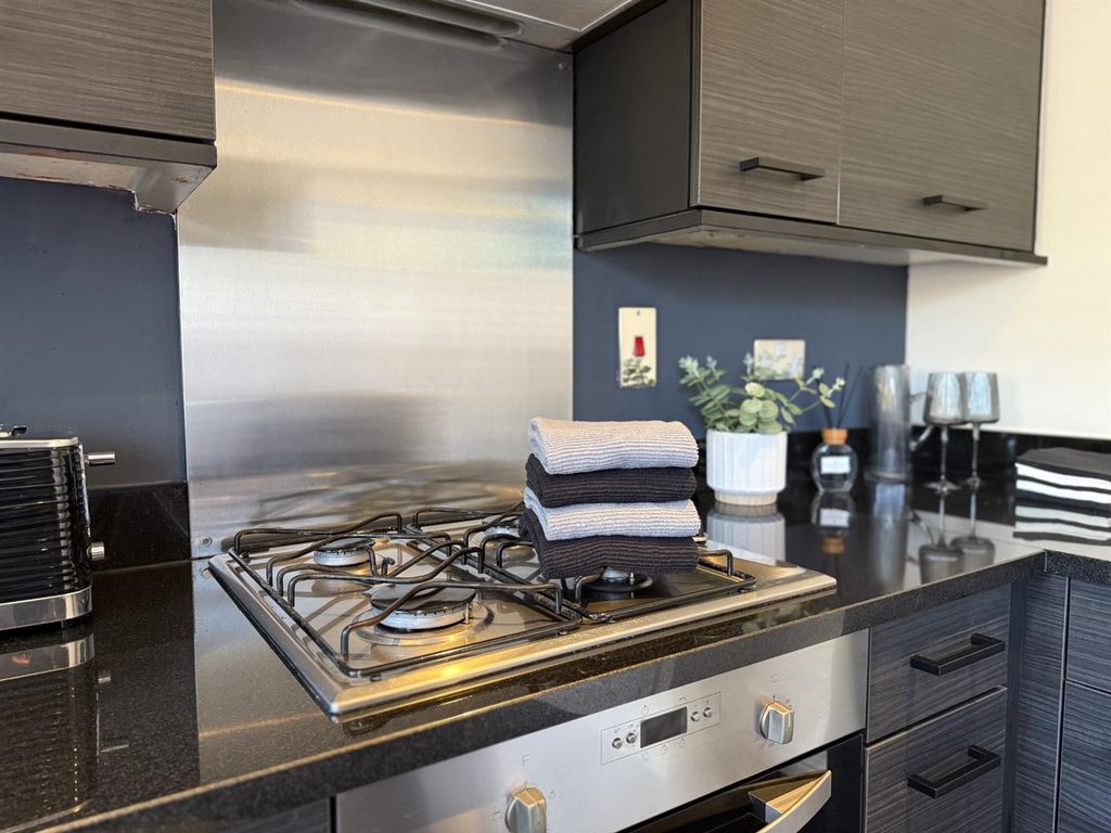 Property photo 2 of 13 Lo6.Jpg
