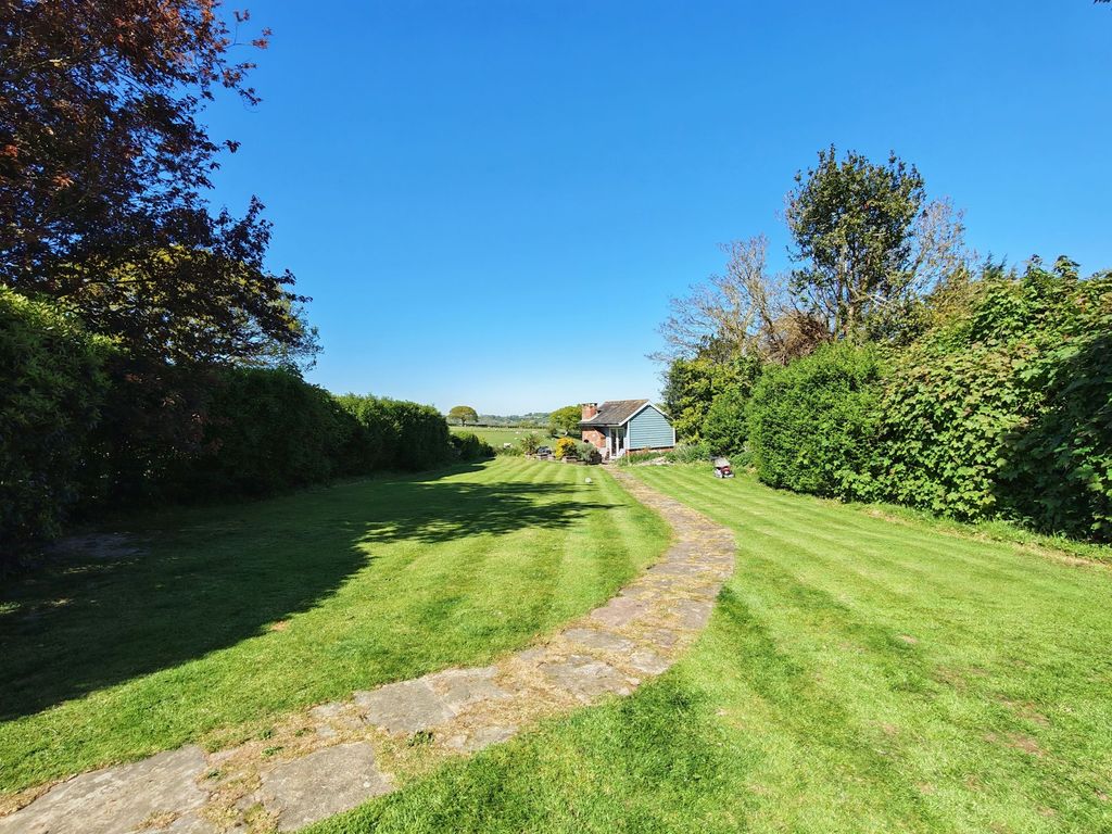 Property photo 2 of 18