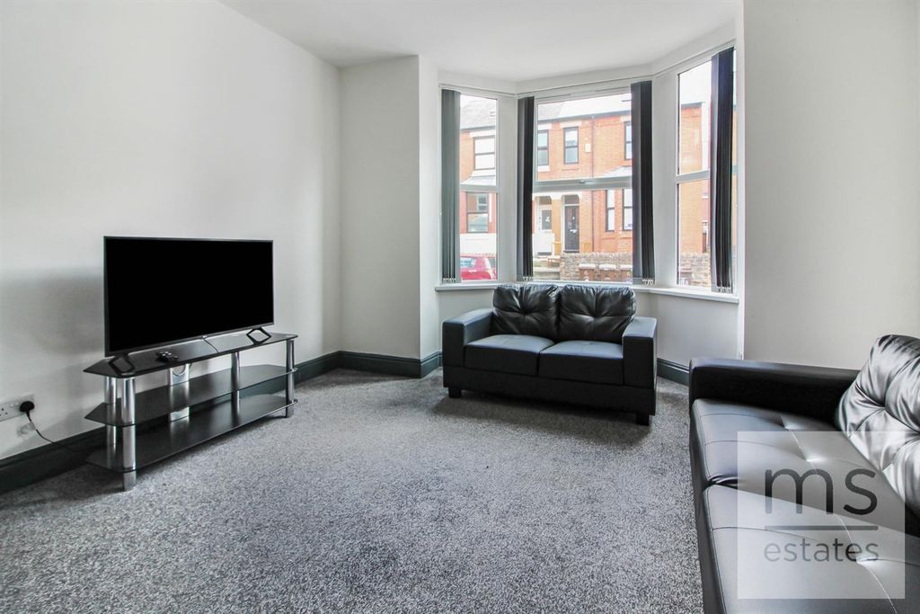 Property photo 3 of 11 Img_0652.Jpg