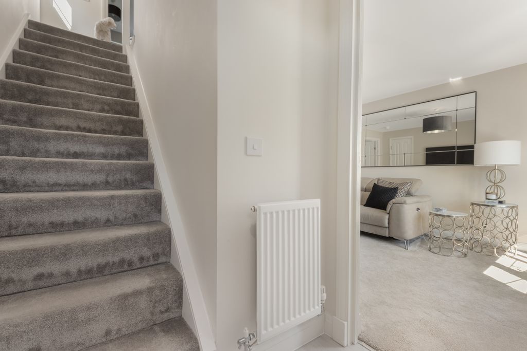 Property photo 2 of 30