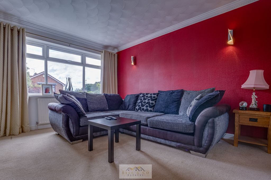 Property photo 3 of 44 Lounge 1.2