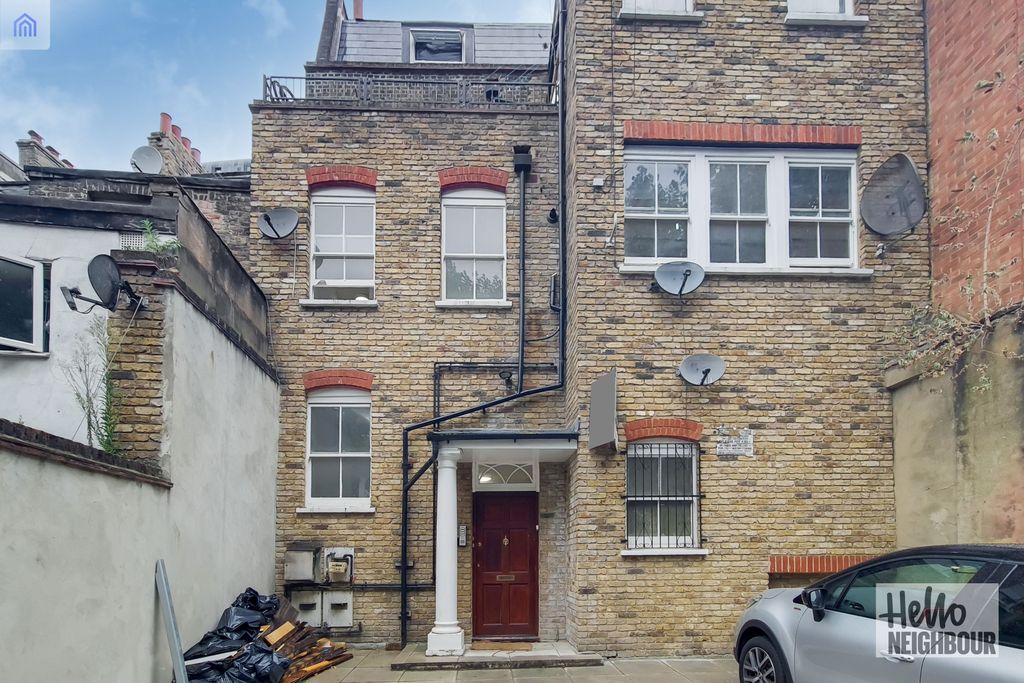 Property photo 3 of 11 Photo 2