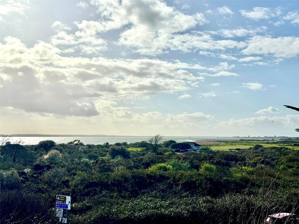 Property photo 1 of 23 Picture No. 40