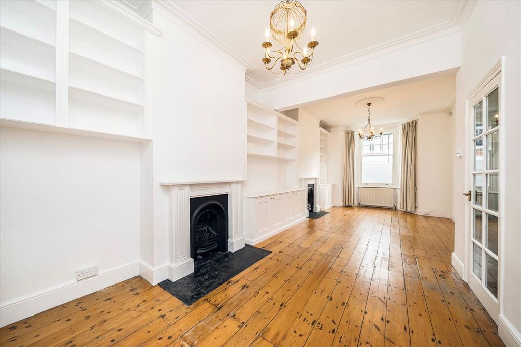 Property photo 3 of 9