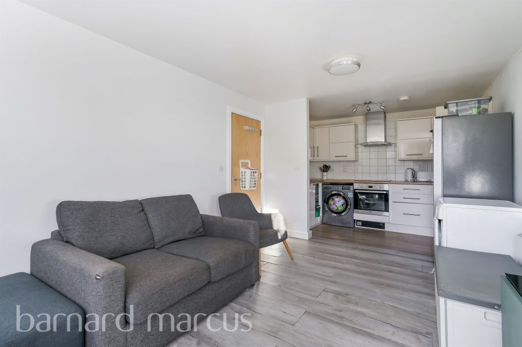 Property photo 3 of 9