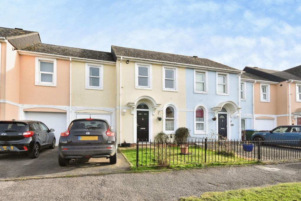 Property photo 1 of 11 Pbox-Img.Jpg