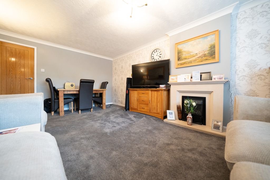 Property photo 3 of 21 Dsc03346