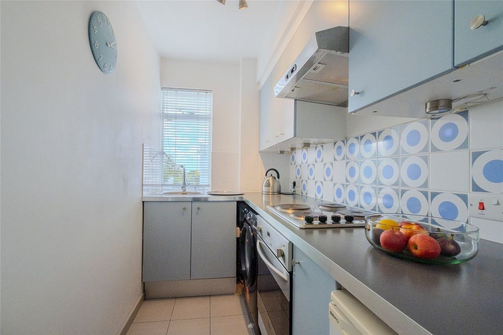 Property photo 2 of 10 Picture No. 06