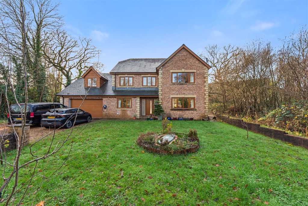 Property photo 2 of 32 External