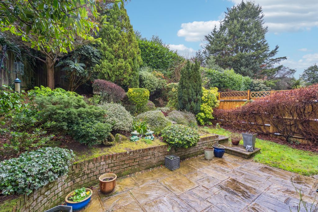 Property photo 2 of 24 Patio &amp; Garden