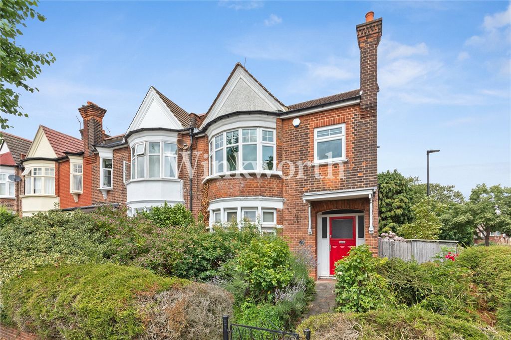 Property photo 2 of 12 Picture No. 14