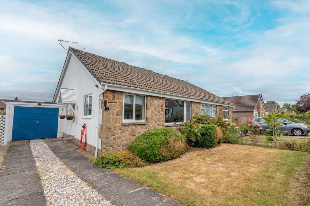 Property photo 1 of 17 Picture No. 08