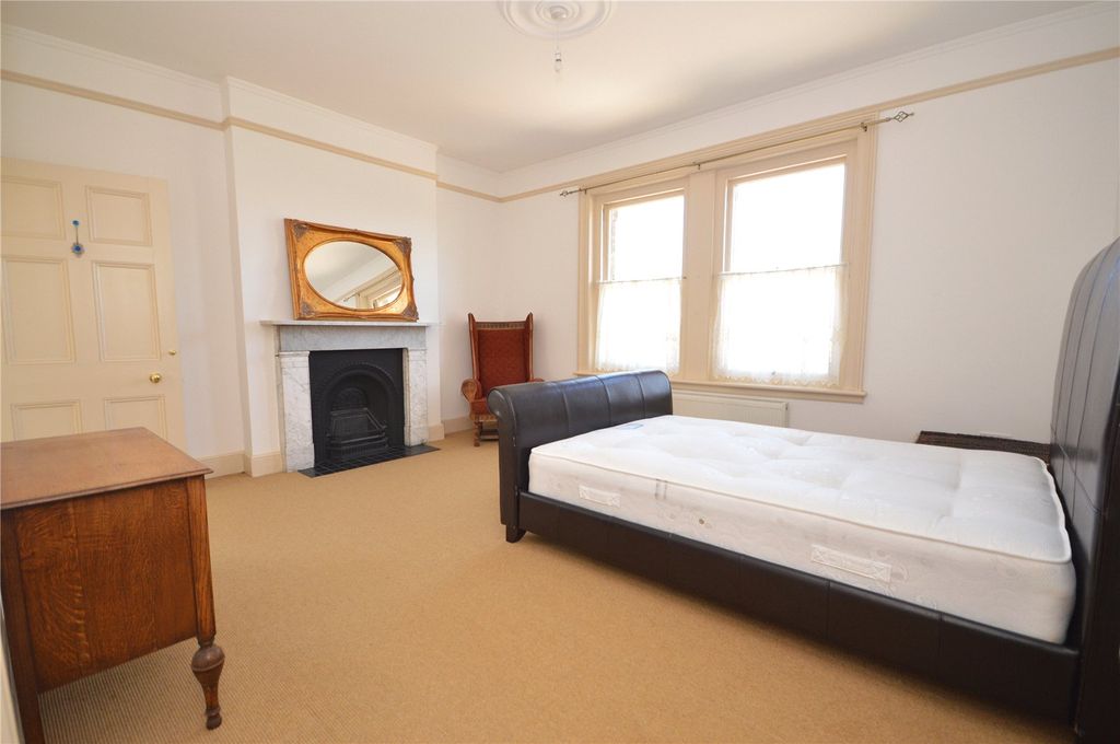 Property photo 3 of 17 Picture No. 03