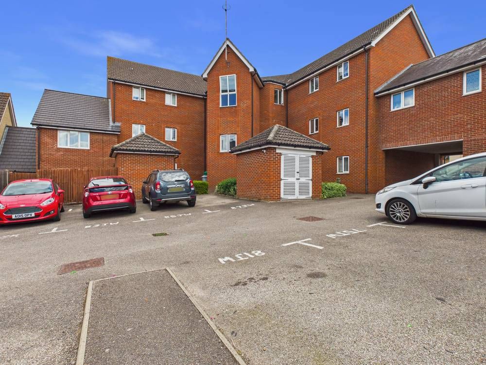 Property photo 1 of 8 Giraffe360-Still008