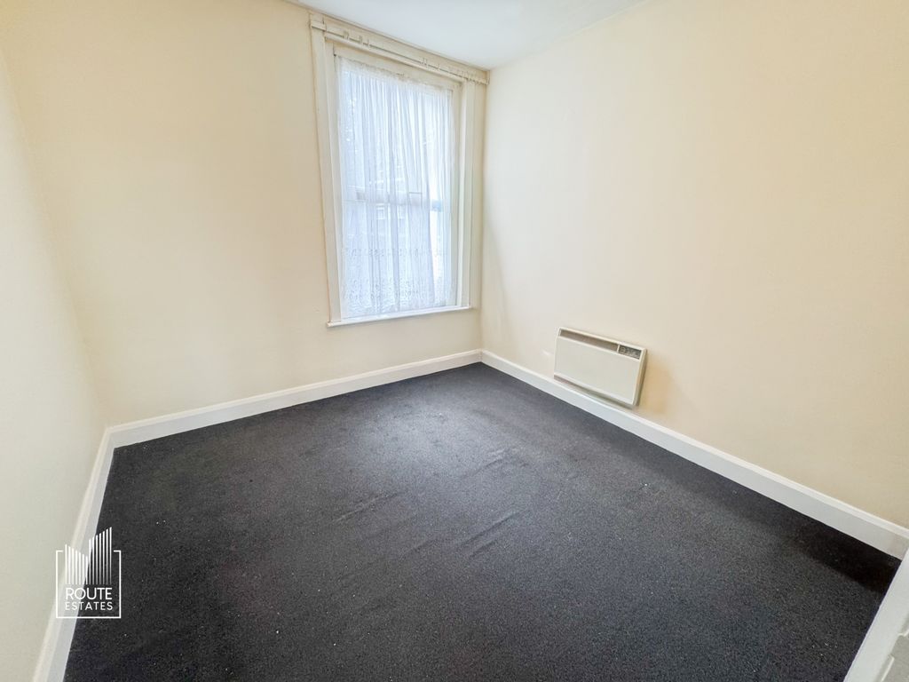 Property photo 3 of 10 Photo 9