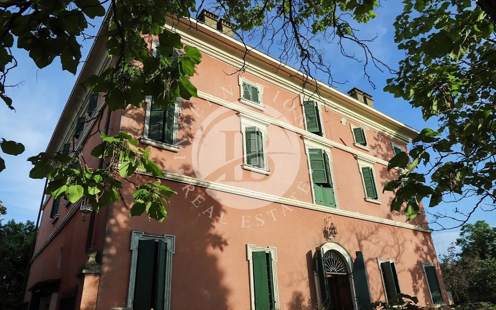 Property photo 3 of 59