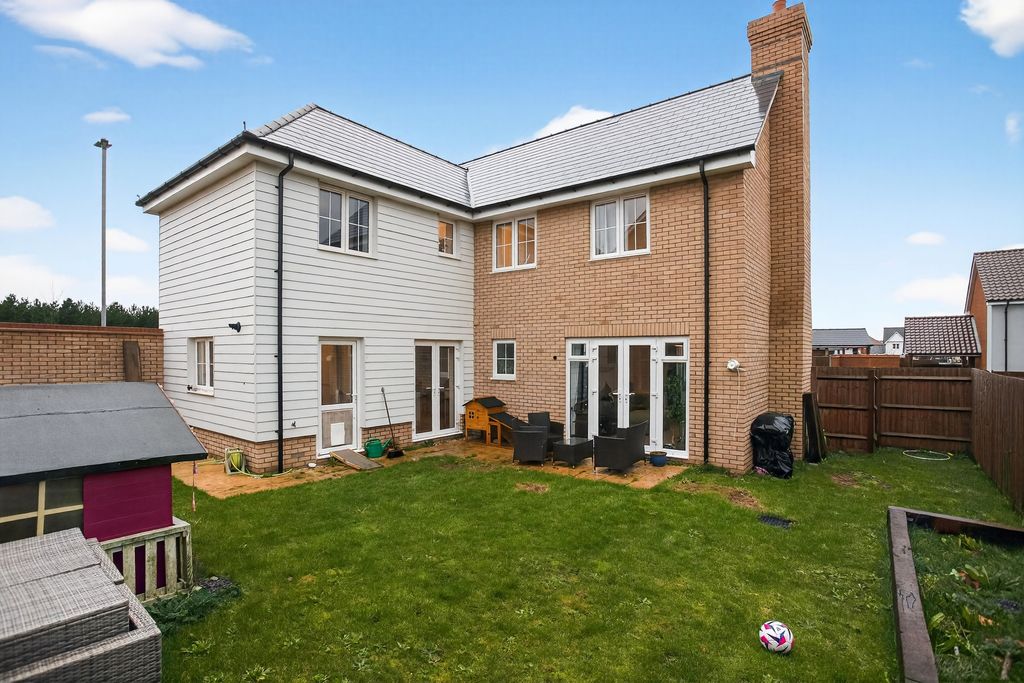 Property photo 2 of 24