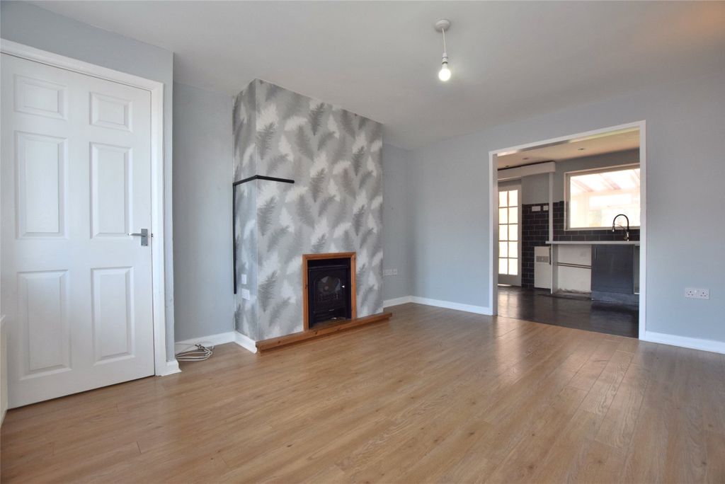 Property photo 2 of 11 Picture No. 02