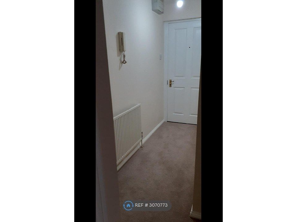 Property photo 3 of 13 Hallway