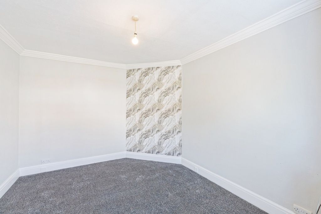Property photo 3 of 15 Photo