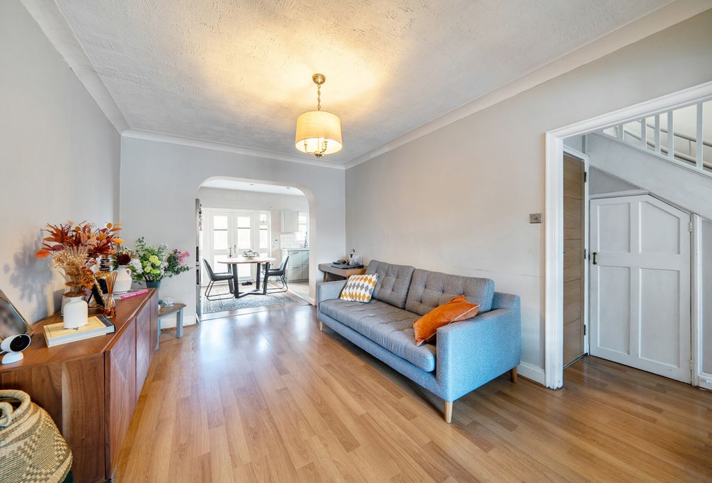 Property photo 3 of 13 1-6Ad2Bedf20E2B-1...