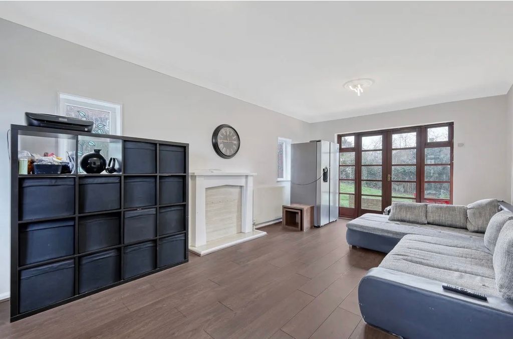 Property photo 2 of 18 Img_5578