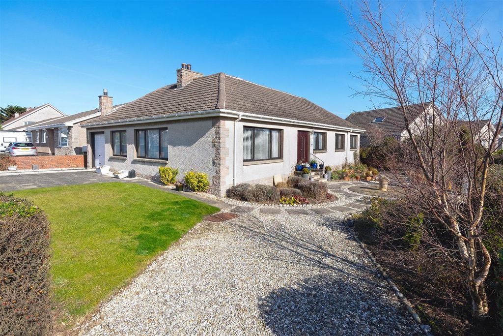 Property photo 1 of 34