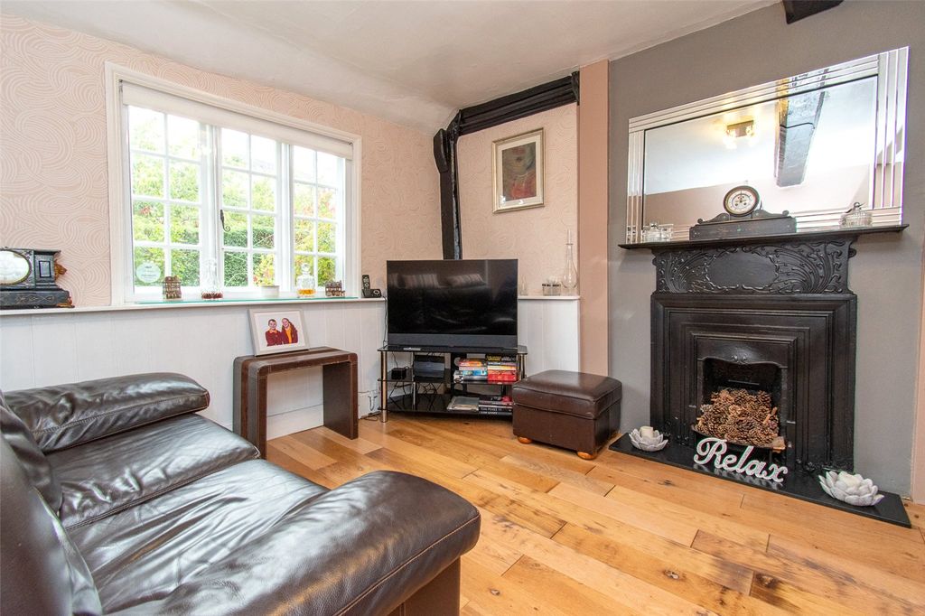 Property photo 2 of 29 Picture No. 34