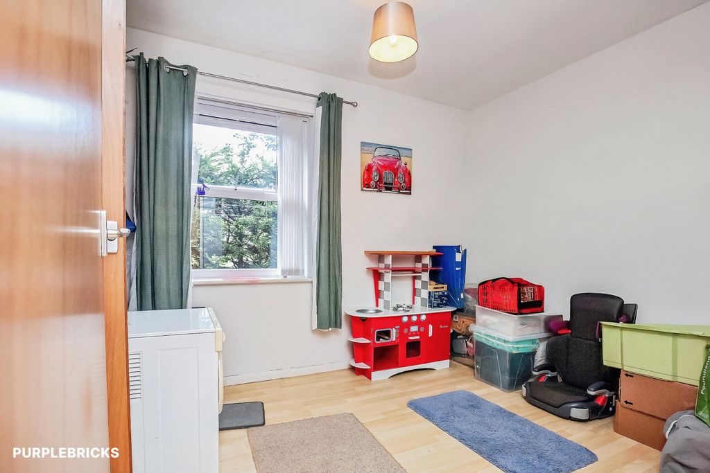 Property photo 3 of 20