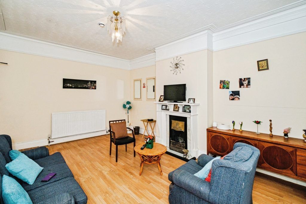 Additional image 5 of 8 bed semi-detached house for saleBeach Road, Littlehampton BN17