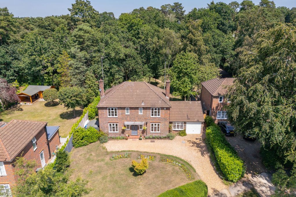 Property photo 1 of 12