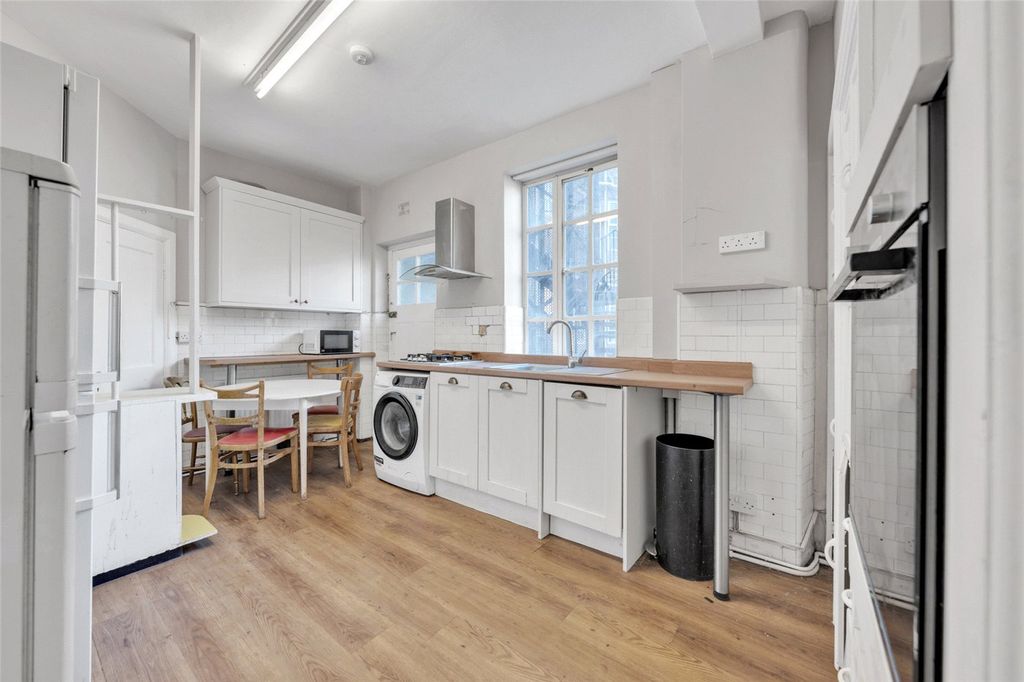 Property photo 3 of 14 Picture No. 08