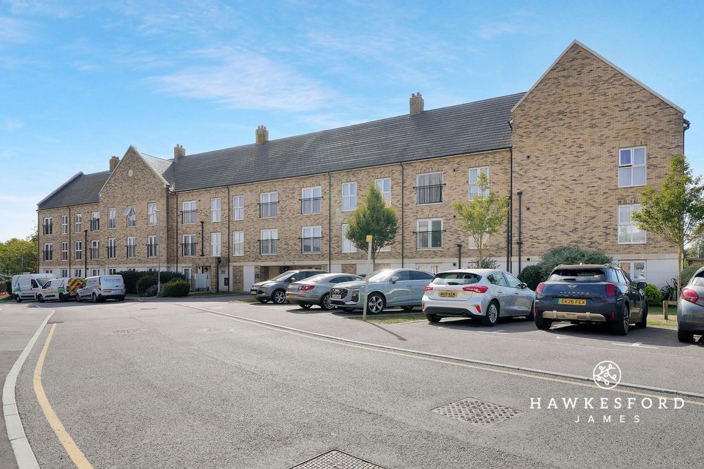 Property photo 1 of 10 Hedley House, Sittingbourne - Front Aspec