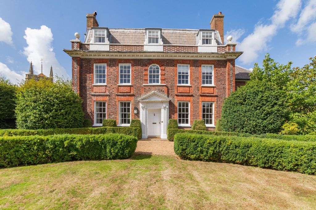 Property photo 1 of 24 Hailsham Grange