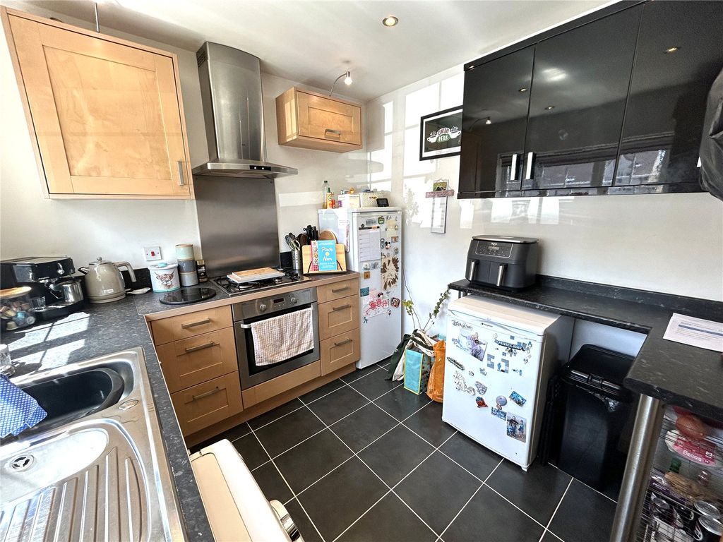 Property photo 2 of 14 Picture No. 03