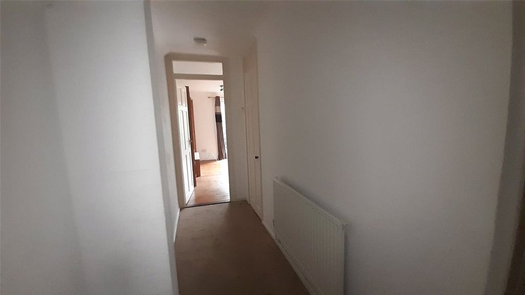 Property photo 2 of 10 Picture No. 15
