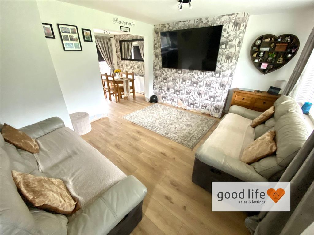 Property photo 3 of 15 20250725_144310274_Ios93Ferryboatlane.Jpg