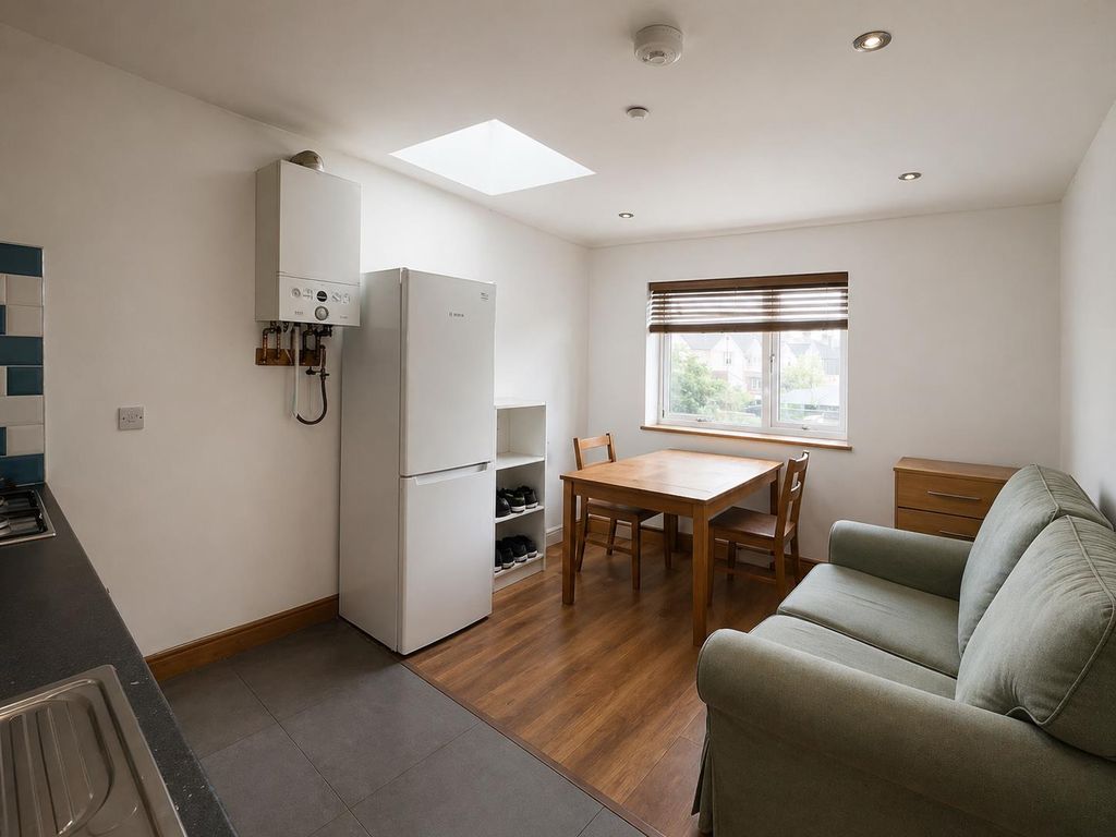 Property photo 2 of 5 Image